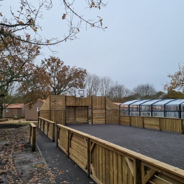 Elégance et chaleur du bois dans votre environnement. Un vrai geste écologique. Fabrication française.