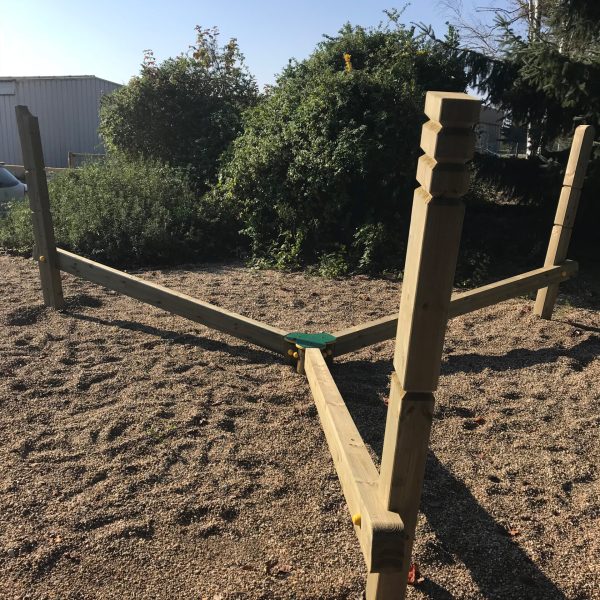 Poutre d'équilibre en bois simple et esthétique